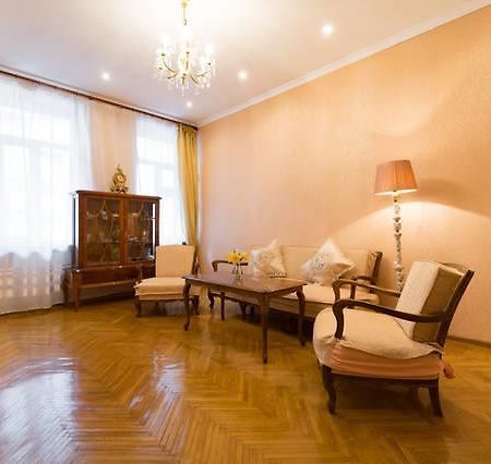 Апартаменты В центре Ереван Экстерьер фото